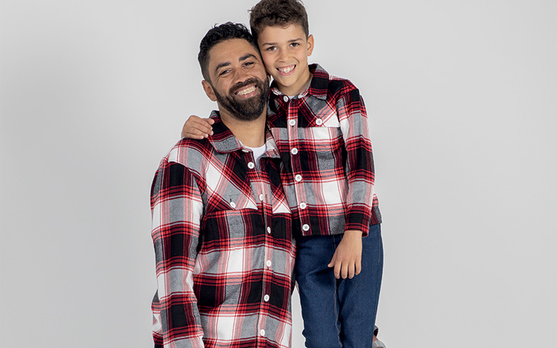 
Mini-me&thinsp;: la chemise en flanelle pour nos hommes

