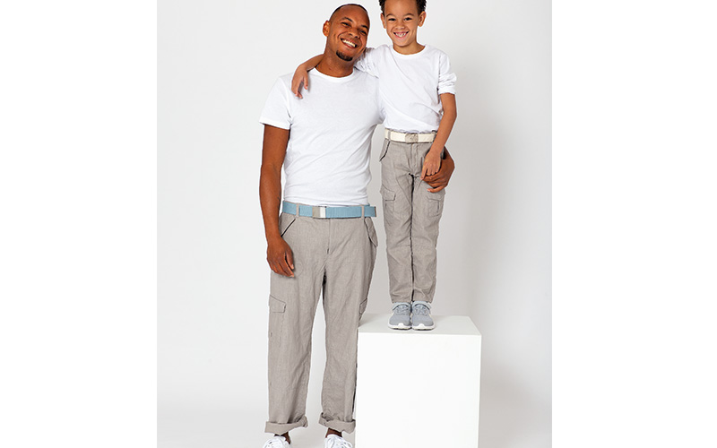 
Le pantalon cargo de nos hommes se pique de lin&thinsp;!
